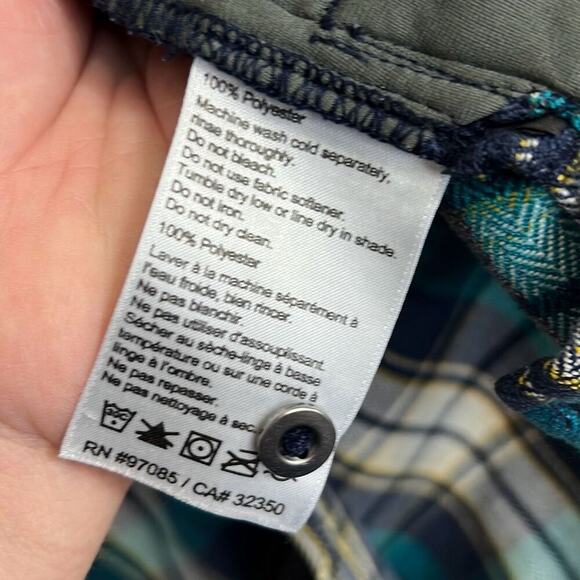 Outdoor Research size medium plaid flannel shirt with pockets - Picture 3 of 3